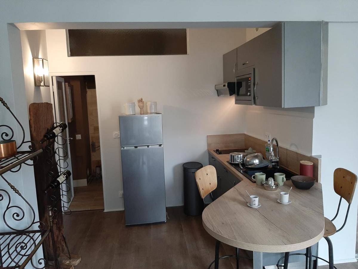 Une Chambre A Uzes Luaran gambar